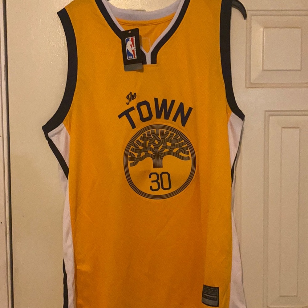 NBA Golden state jersey, Number 30 Stephen Curry size large..